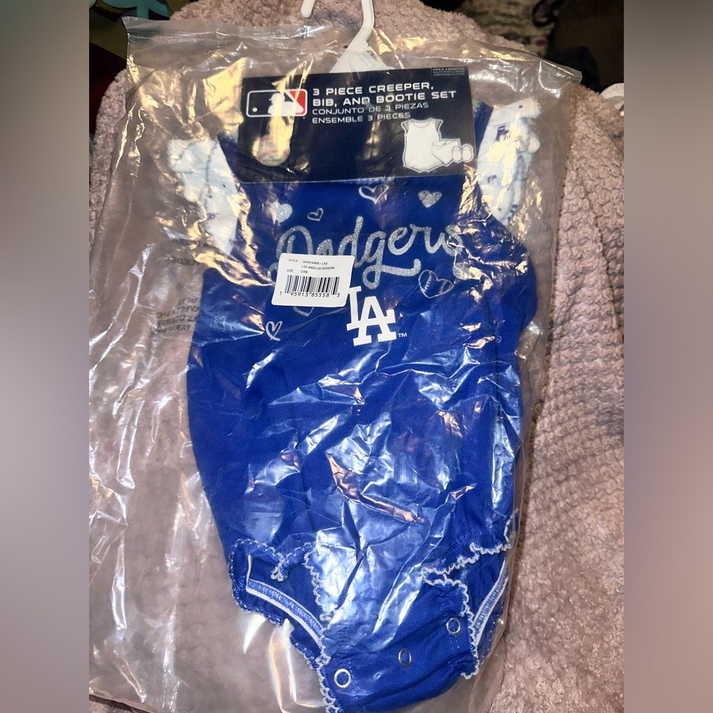 Dodgers baby girl onesie set